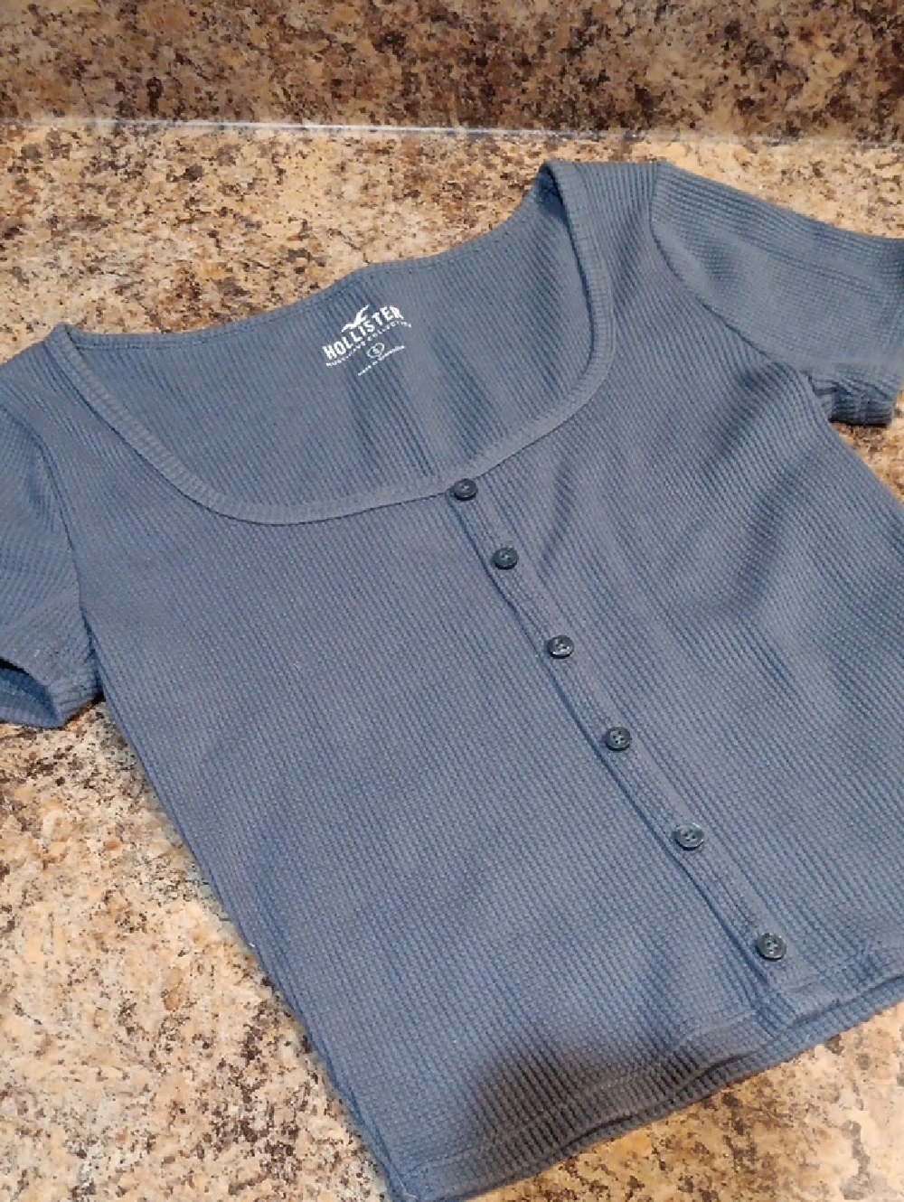 Hollister Slate Blue Ribbed Button-Front Short Sleeve Top
